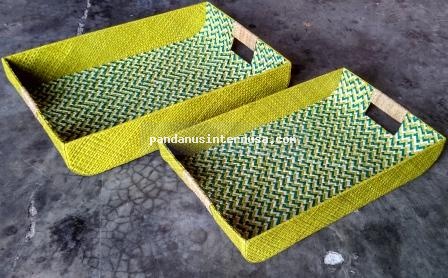 Pandanus curved tray set of 2 handicraft