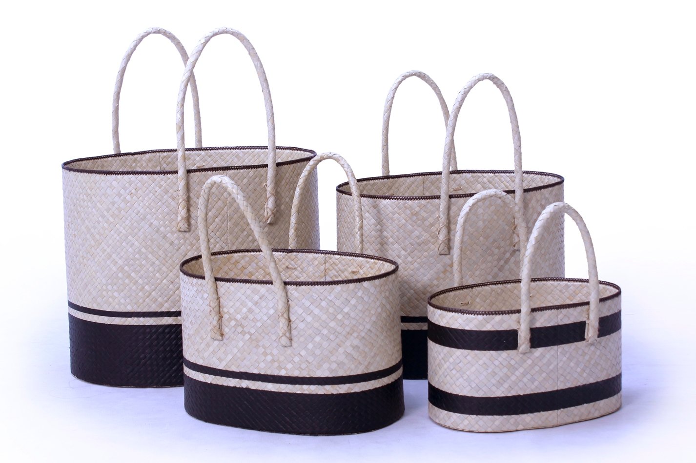 Pandanus oval basket set of 4 handicraft
