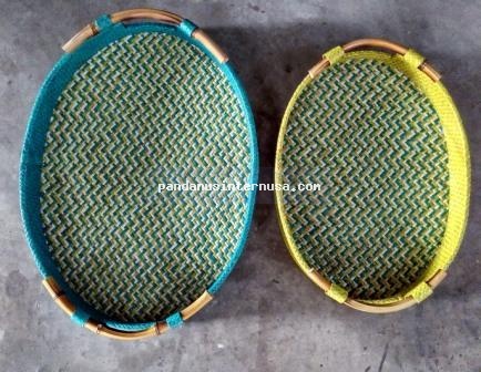 Pandanus oval tray with bamboo handle set of 3 handicraft
