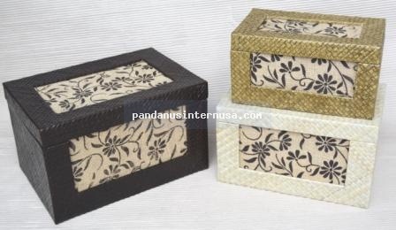 Pandanus rect box with printing goni set of 3 handicraft