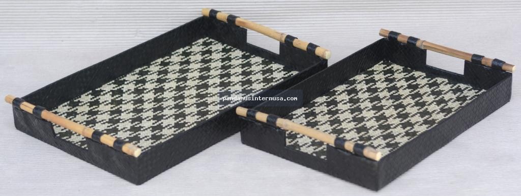 Pandanus rect tray motive based bamboo hdl handicraft
