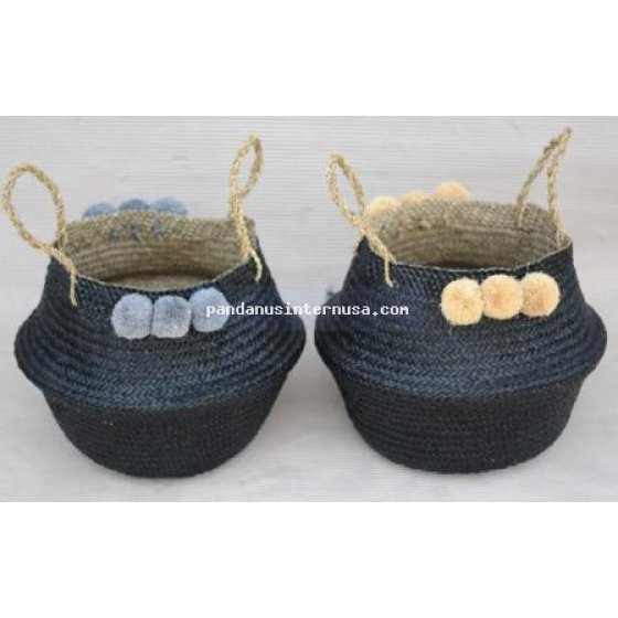Mendong round basket with pompom handicraft